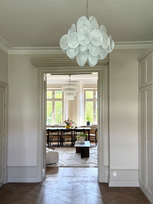 Murano takkrona Iris Ø50 - 36 alabastervita glas