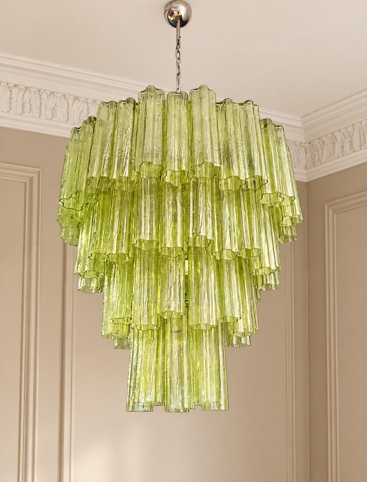 Murano takkrona Tubular Ø85 - 80 gröna glas i varm klassisk takmiljö