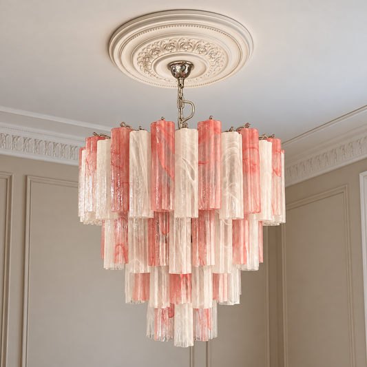 Murano takkrona Tubular Ø85 - 80 glas - Milky Blush Swirl i klassisk takmiljö